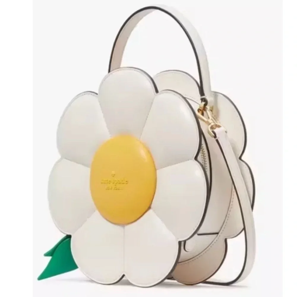 NWT Kate Spade Day Tripper 3d Daisy Flower Crossbody  Parchment Novelty Bag